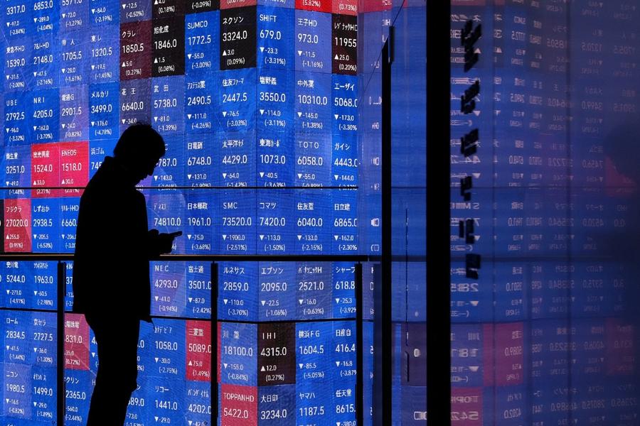 Les Bourses asiatiques plongent face aux tensions au Moyen-Orient