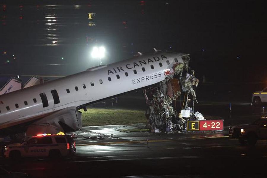 Air Canada plane collides with vehicle at LaGuardia airport, traffic disrupted