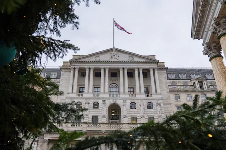 Bank of England lowers cost of on-demand liquidity facility
