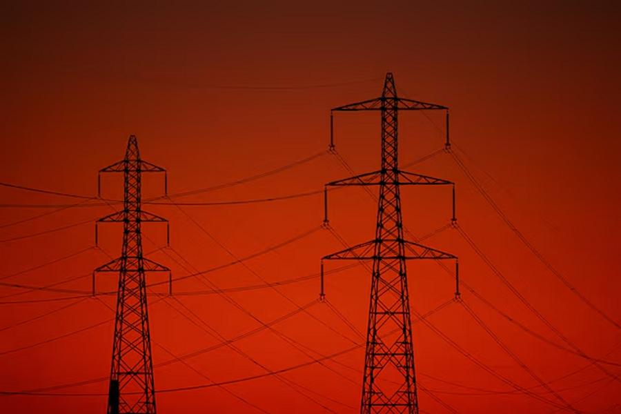 France to unveil targeted measures to tackle rising energy costs