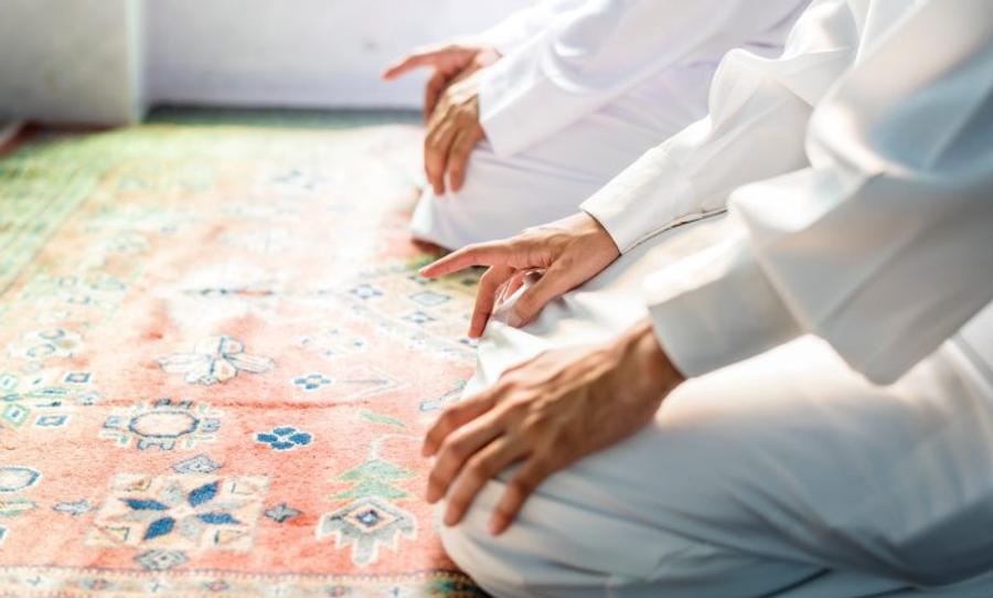 حكم أداء صلاة التراويح في البيت