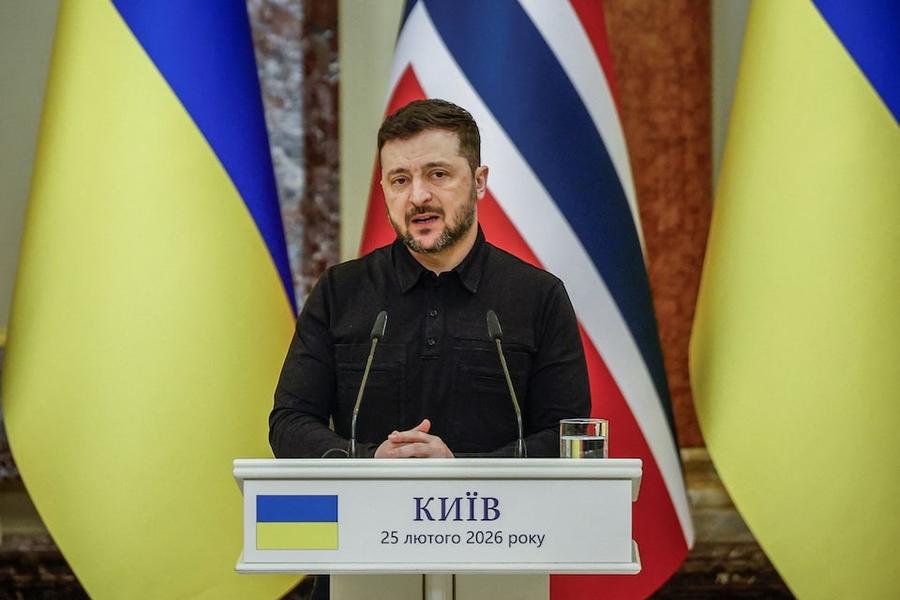 Ukraine's Zelenskiy discusses Iranian drone threats with Saudi crown prince