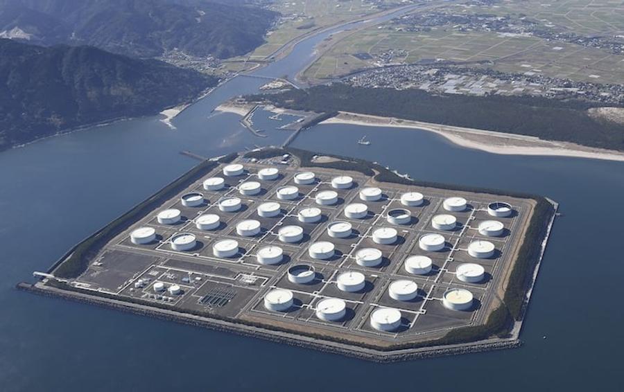 Japan prepares national oil reserve amid Iran crisis
