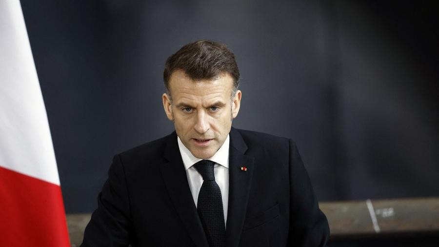 Emmanuel Macron multiplie les contacts diplomatiques face à la guerre en Iran et se rend à Chypre