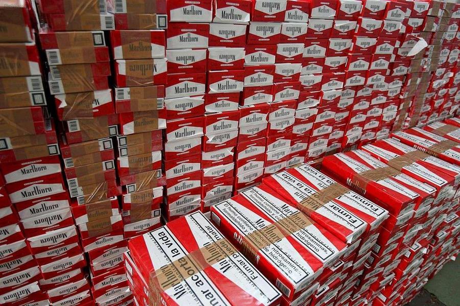 Espagne : saisie massive de cigarettes de contrebande à Algésiras, le conducteur arrêté