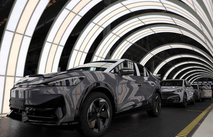 Volkswagen profits plunge as tariffs and China competition hit 2025 results