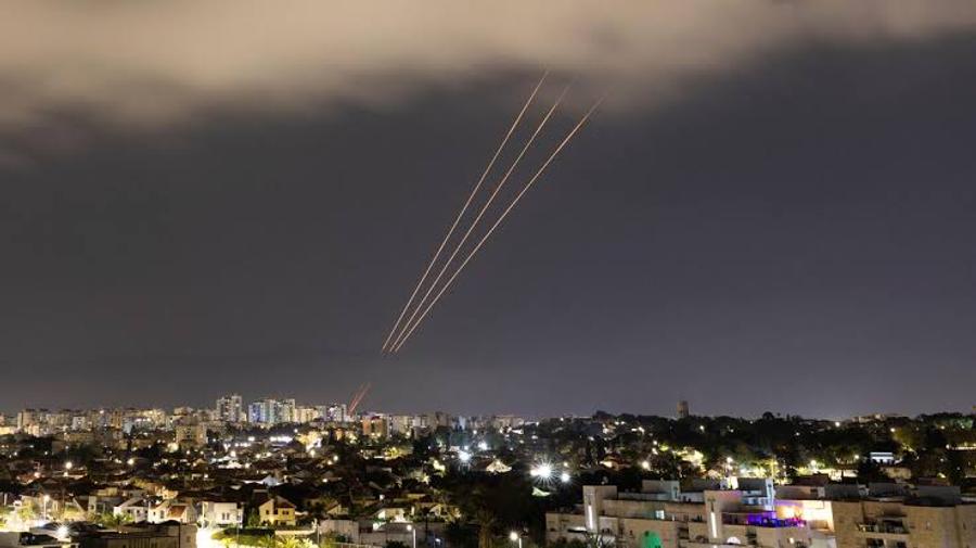 Bahreïn renforce sa défense après l’interception de plus de 300 projectiles et drones