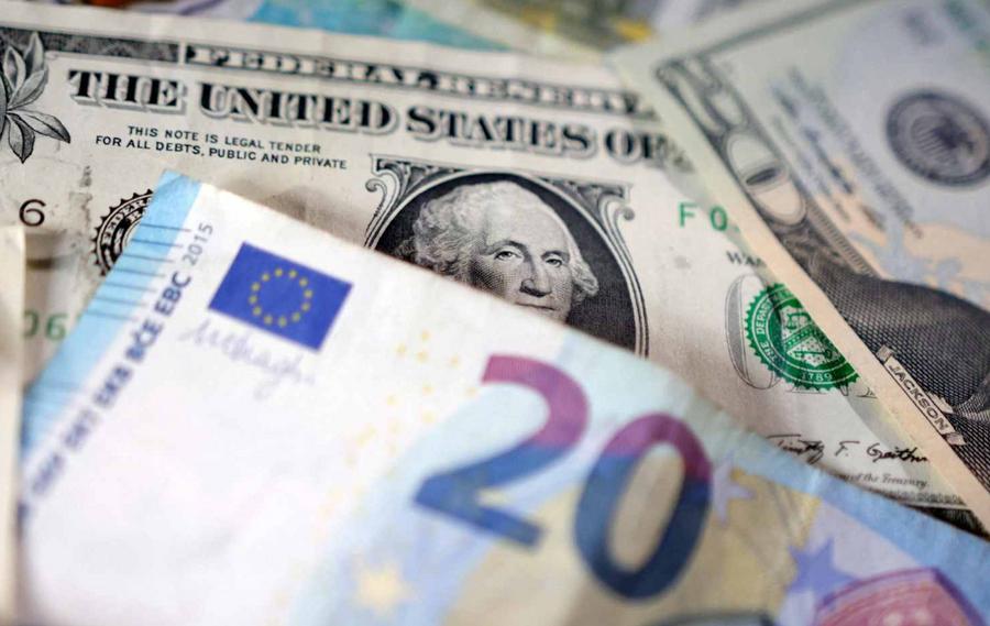 Euro falls to 2026 low as Middle East oil crisis pressures Europe