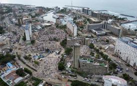 Venezuela earthquake rumours fuel false hope over missing child in La Guaira