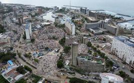 Rumores sobre o terremoto na Venezuela alimentam falsas esperanças sobre criança desaparecida em La Guaira