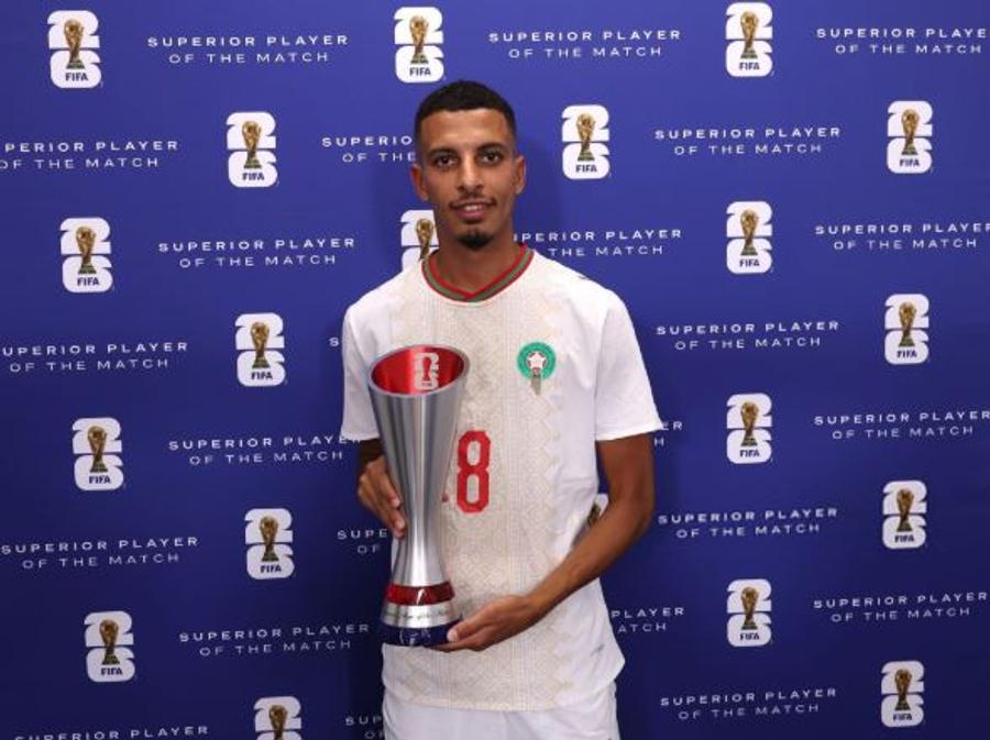 أوناحي يتوج بجائزة رجل المباراة بعد تألقه في فوز المغرب على كندا