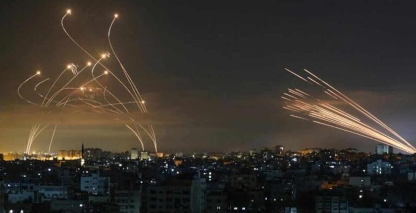 Les États-Unis intensifient leurs frappes contre l’Iran après la mort de deux soldats américains