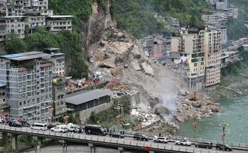 China intensifie reddingsoperaties na aardverschuiving met explosieven