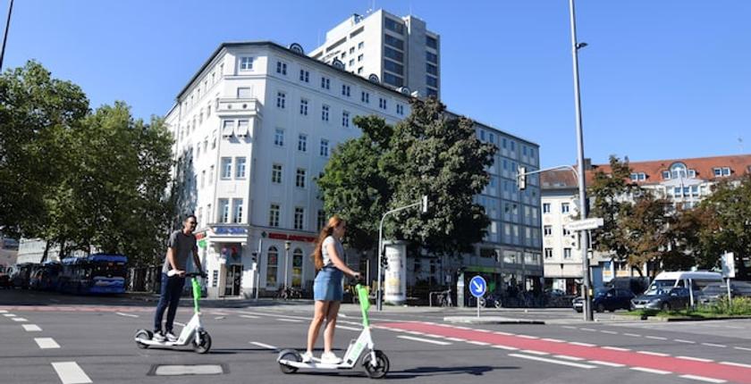 Ierland verscherpt regels voor e-scooters met hogere minimumleeftijd, licentie- en helmvereiste