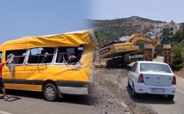 Three killed after excavator overturns onto minibus near Tetouan