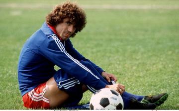 Former England football legend Kevin Keegan dies at 75 after battle with cancer