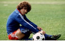 Morre aos 75 anos Kevin Keegan, lenda do futebol inglês, após batalha contra o câncer