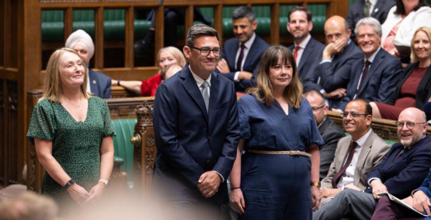 Andy Burnham devient Premier ministre britannique : les grands défis qui l’attendent