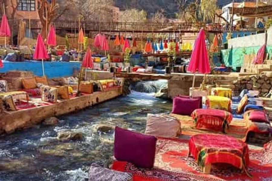 أسعار المطاعم والشقق في منتجعات مراكش تشعل الجدل