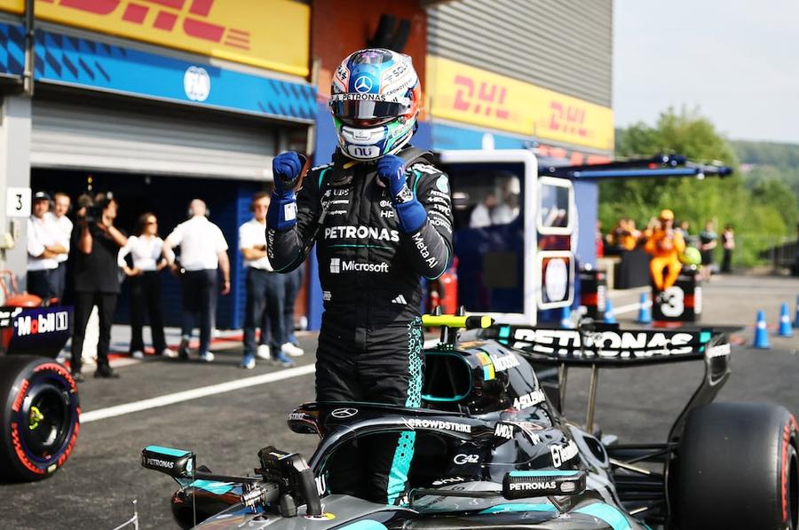 基米·安东内利在比利时大奖赛上获得杆位，维斯塔潘同列前排