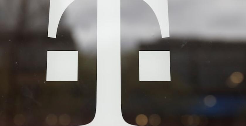T-Mobile lifts free cash flow outlook as premium plans drive stronger growth