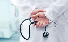 Près de 700 médecins quittent le Maroc chaque année : un défi majeur pour le système de santé