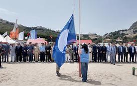 La plage Dalia conserve le Pavillon Bleu et renforce son engagement pour un tourisme durable