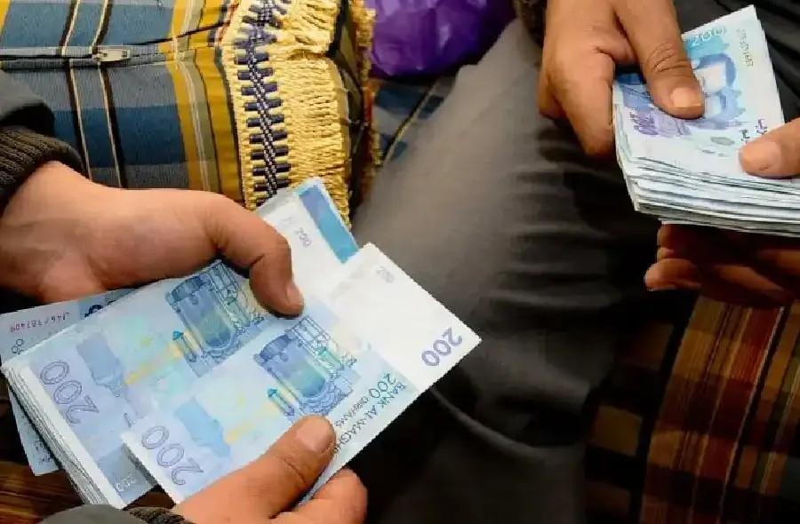 "الكاش" يواصل التوسع...491 مليار درهم من  الأداء النقدي