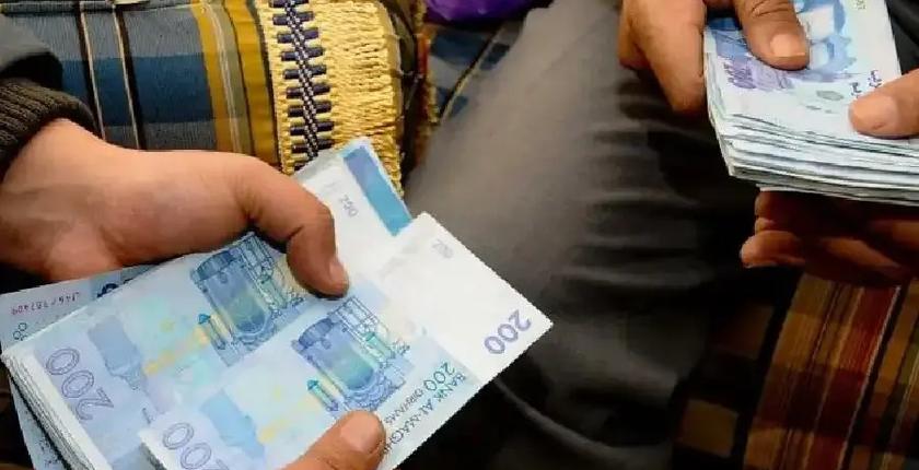 "الكاش" يواصل التوسع...491 مليار درهم من  الأداء النقدي