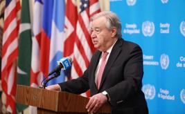 Chefe da ONU António Guterres pede desescalada imediata após novos ataques no Mar Vermelho a embarcações comerciais