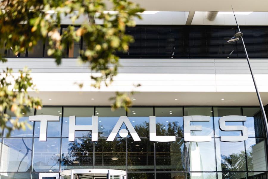 Thales : les commandes bondissent de 21 % au premier semestre 2026