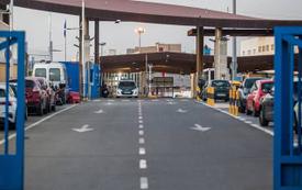 اختناق مروري غير مسبوق بمعبر بني أنصار خلال "مرحبا"
