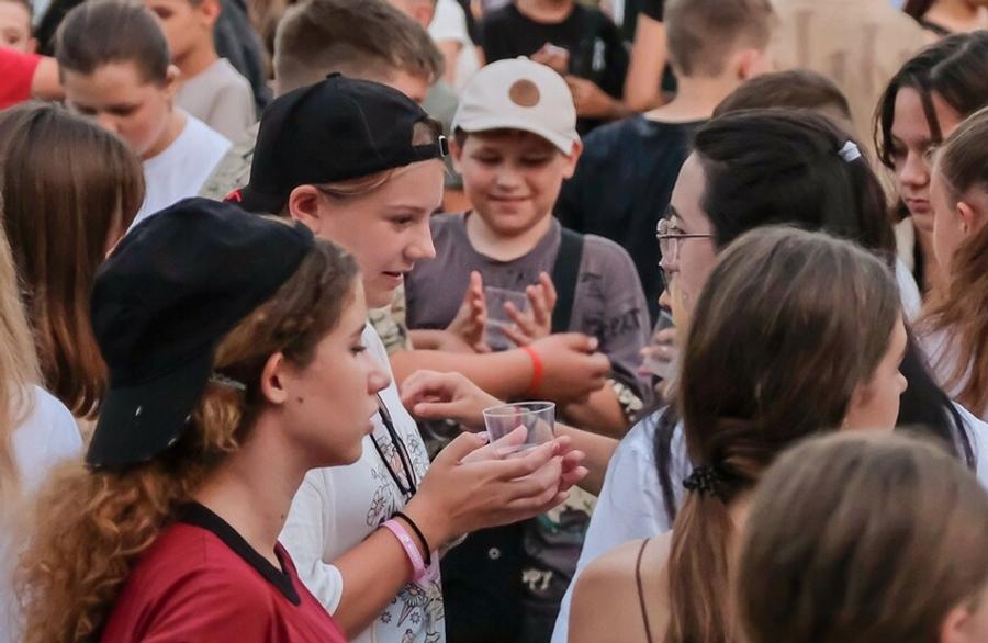 Más de 1,000 niños heridos en Donetsk desde 2014, dicen funcionarios