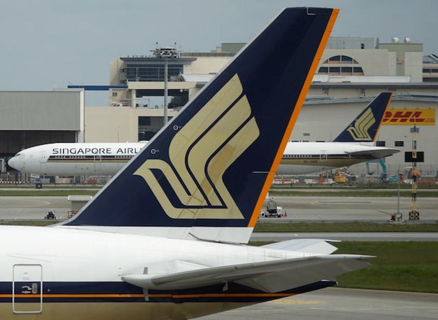 新加坡航空报告自疫情以来首次季度亏损，燃料成本和印度航空影响业绩