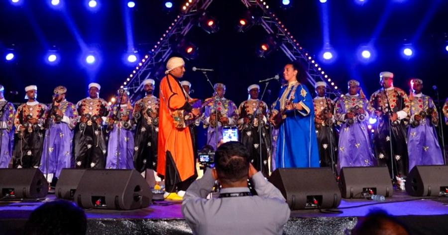 Gnaoua Festival 2026: Hind Ennaira and Najib Oubelkas honor legendary Maâlems in tribute performance