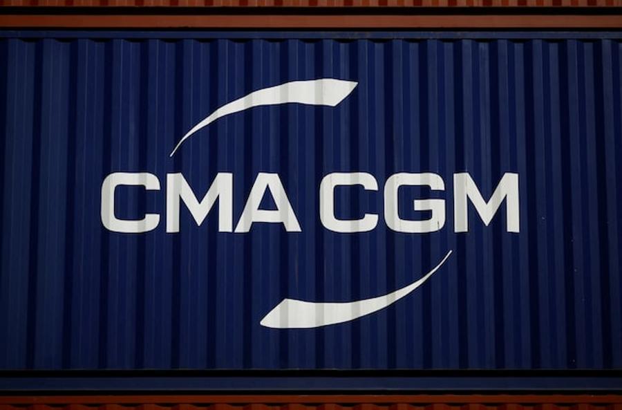 CMA CGM考虑在霍尔木兹海峡袭击后报废受导弹损坏的集装箱船