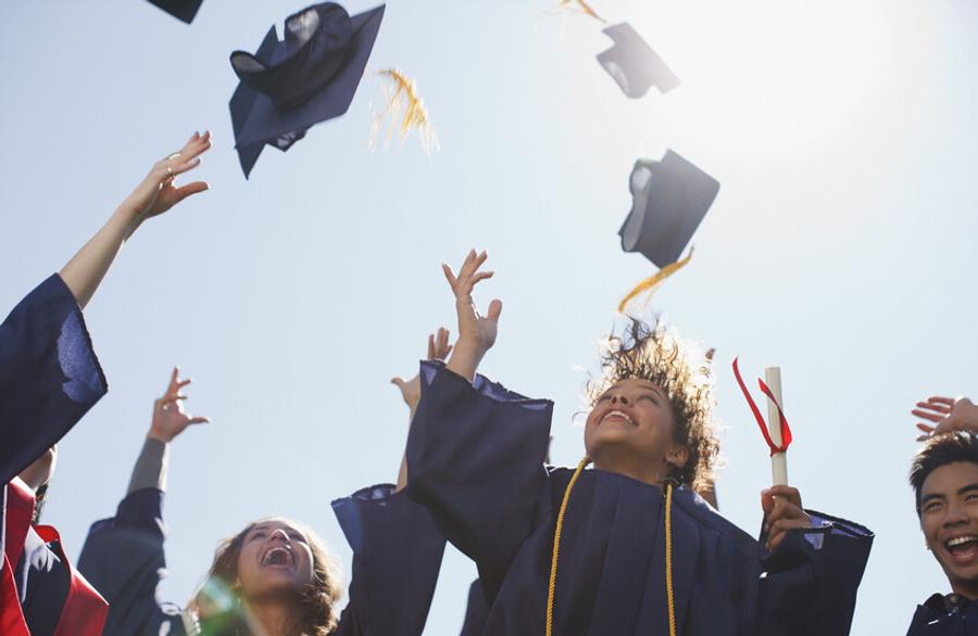 U.S. Considers $100,000 Fee for International Graduates Seeking Post-Study Work