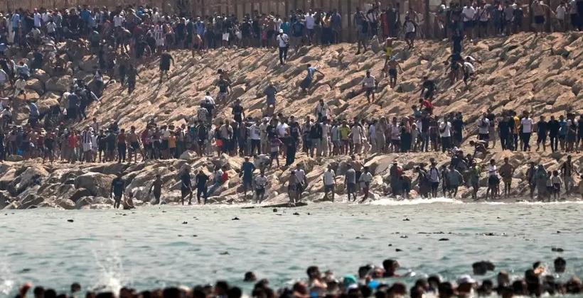 بسبب موجة الهجرة.. مطاعم ومحلات بدون عمال في مدن الشمال