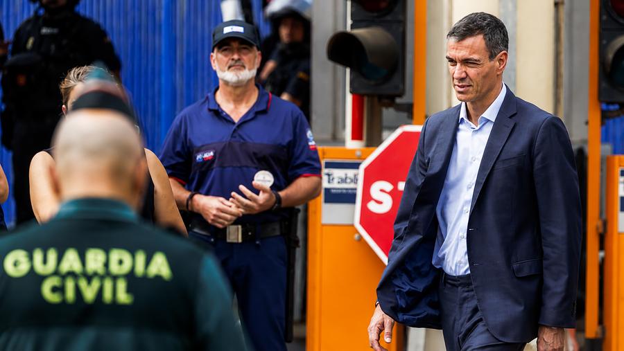 Ceuta: Pedro Sánchez Responds to Massive Influx of Migrants from Morocco