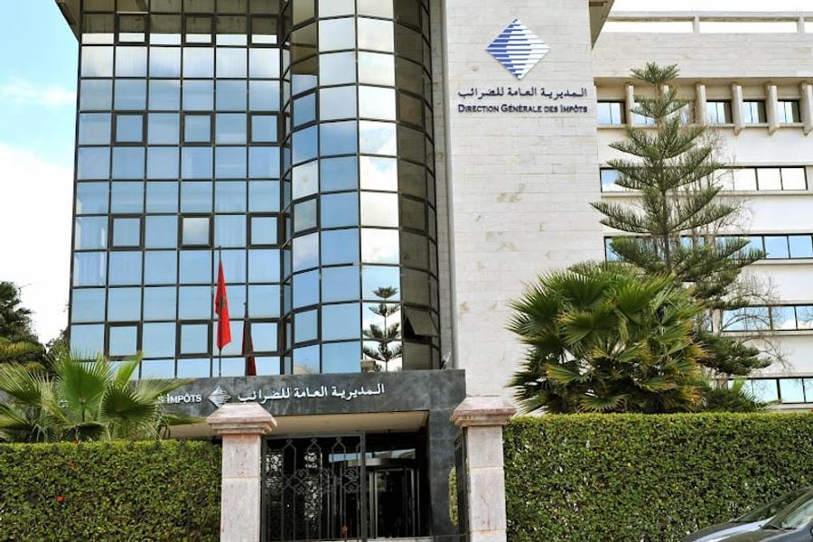 سحوبات مالية "مشبوهة" من شركات تستنفر الضرائب