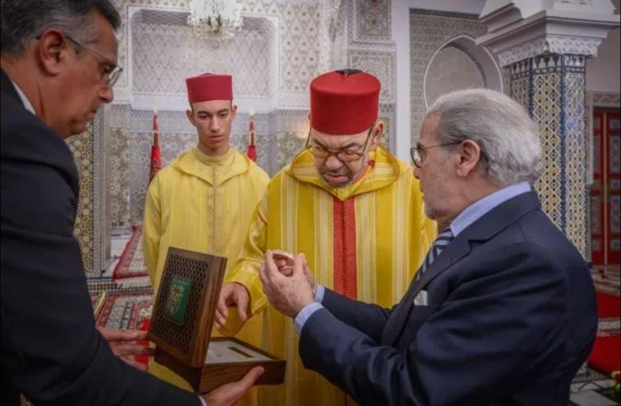 جلالة الملك محمد السادس يستقبل والي بنك المغرب