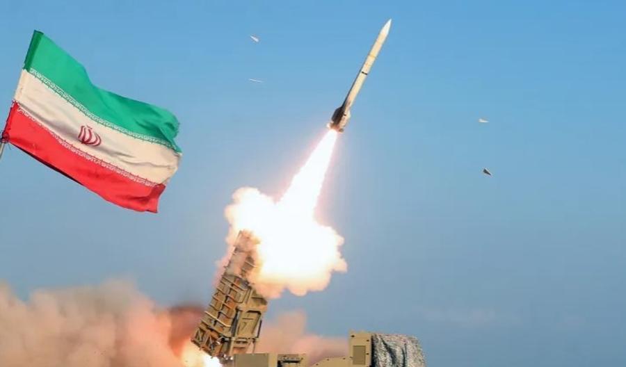 إيران تعلن ضرب دفاعات أمريكية بالبحرين والكويت