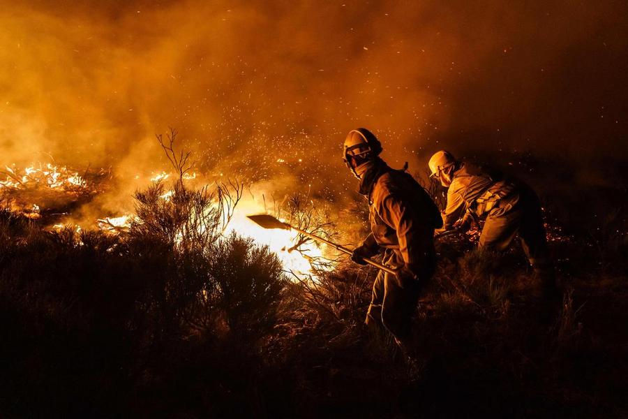 Espagne : un incendie hors de contrôle ravage plus de 4.500 hectares dans la province de Saragosse
