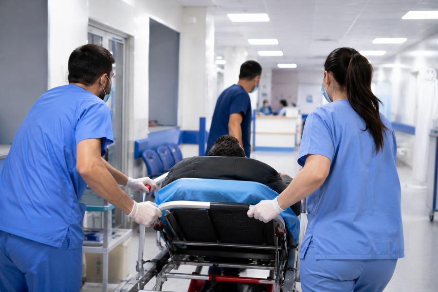 Sefrou : 15 personnes hospitalisées après une intoxication alimentaire