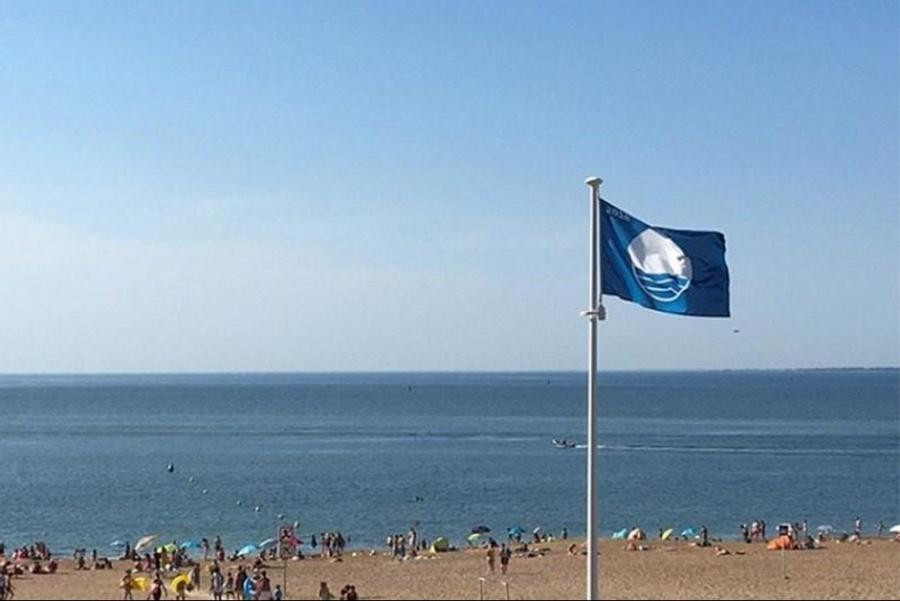 La Grande Plage de Oualidia décroche son premier Pavillon Bleu