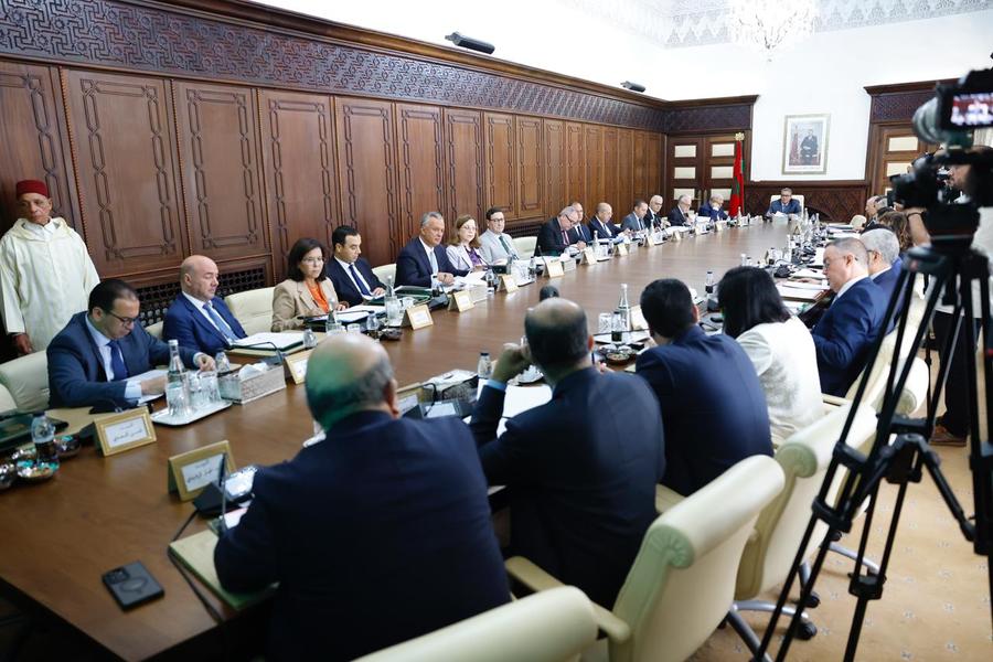 الحكومة تعقد مجلسها الأخير الخميس المقبل لمناقشة مشاريع قوانين استراتيجية