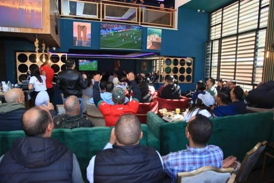 رفع تسعيرات المقاهي خلال المونديال يحرج وزير التجارة