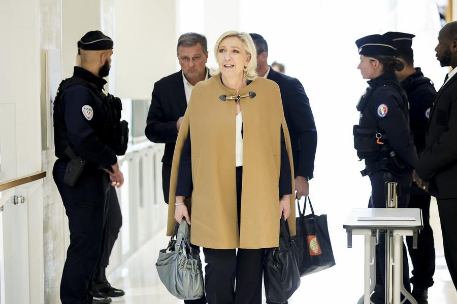 Marine Le Pen condamnée en appel : une inéligibilité de 15 mois et un bracelet électronique