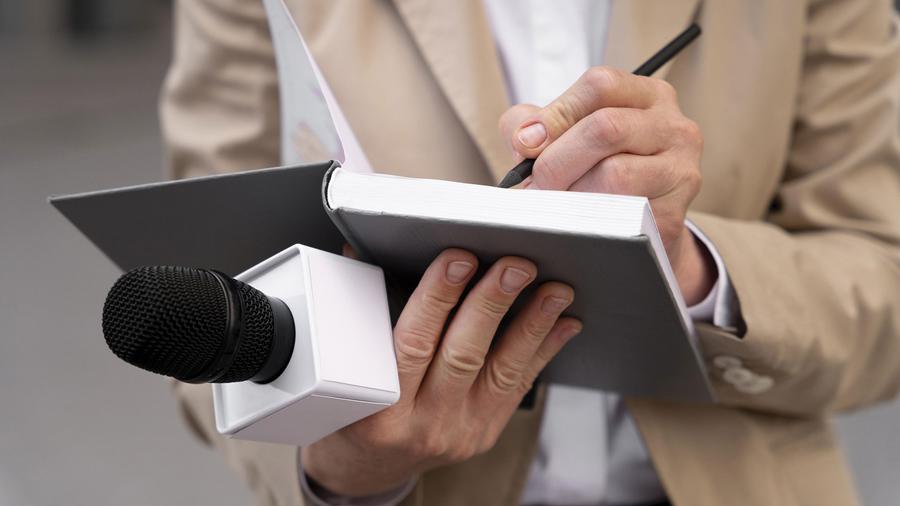 Les députés adoptent deux réformes majeures sur le statut des journalistes et les droits d’auteur