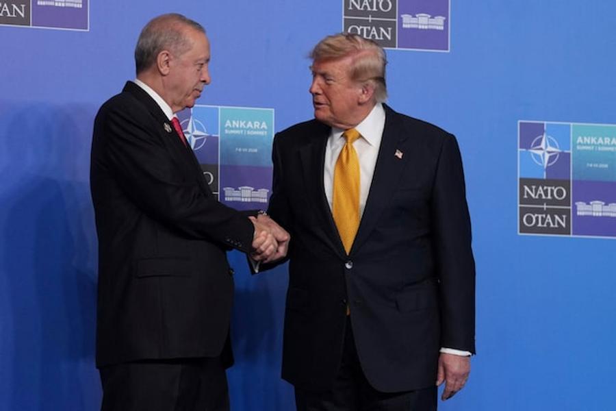 Erdogan pede a remoção de barreiras de defesa da OTAN enquanto a Turquia busca um papel mais profundo na indústria